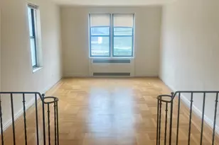 210 Martine Ave, White Plains, NY 10601 - Photo 4