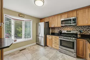 601 Mallard Way, Peekskill, NY 10566 - Photo 6
