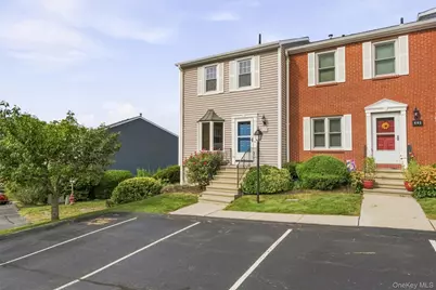 601 Mallard Way, Peekskill, NY 10566 - Photo 2