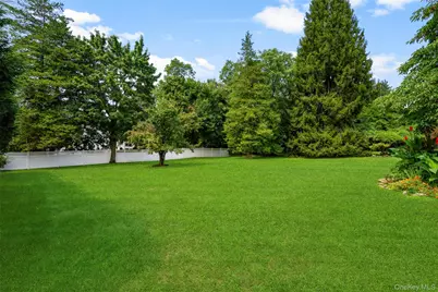 410 S Chelsea Road, White Plains, NY 10603 - Photo 28