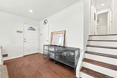 22 Mitchell Place, Port Chester, NY 10573 - Photo 4