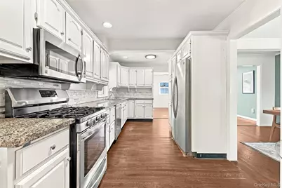 22 Mitchell Place, Port Chester, NY 10573 - Photo 10