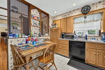 40 Elm Avenue, Farmingdale, NY 11735 - Photo 22