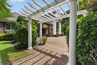 11 Danton Lane N, Locust Valley, NY 11560 - Photo 46