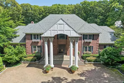 11 Danton Lane N, Locust Valley, NY 11560 - Photo 1