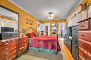 54-55 65th Pl, Maspeth, NY 11378 - Photo 4