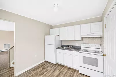 440 Clayton Street, Central Islip, NY 11722 - Photo 12