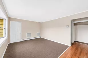 440 Clayton St, Central Islip, NY 11722 - Photo 4