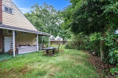 440 Clayton Street, Central Islip, NY 11722 - Photo 44