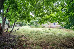 440 Clayton St, Central Islip, NY 11722 - Photo 48