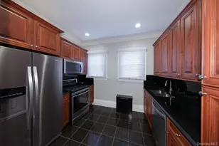 25 Trinity Pl, Hewlett, NY 11557 - Photo 2