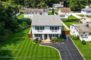 8 Halewood Dr, Shirley, NY 11967 - Photo 18