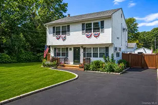 8 Halewood Dr, Shirley, NY 11967 - Photo 2