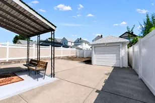 89-53 218th Pl, Queens Village, NY 11427 - Photo 16