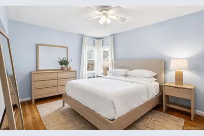 64 W Fenimore Street, Valley Stream, NY 11580 - Photo 14