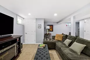 64 W Fenimore St, Valley Stream, NY 11580 - Photo 28