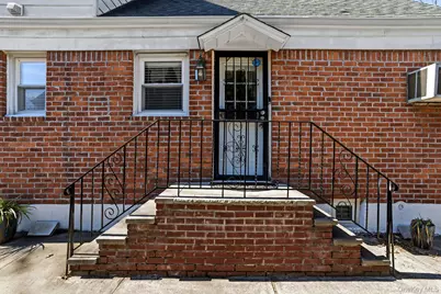 64 W Fenimore Street, Valley Stream, NY 11580 - Photo 38