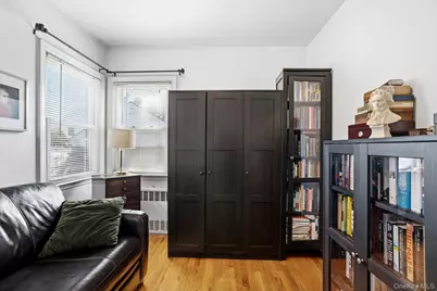 64 W Fenimore Street, Valley Stream, NY 11580 - Photo 18