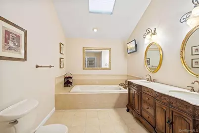 1 Fairway Drive, Old Bethpage, NY 11804 - Photo 10