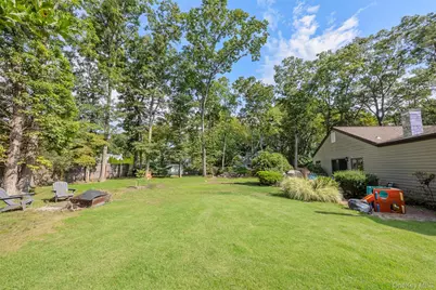 24 Yosemite Lane, Coram, NY 11727 - Photo 36