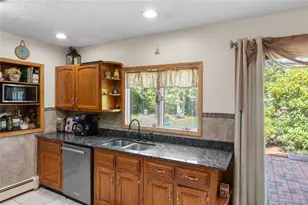 24 Yosemite Ln, Coram, NY 11727 - Photo 14