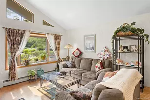 24 Yosemite Ln, Coram, NY 11727 - Photo 8