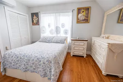 13043 Lefferts Boulevard, Ozone Park, NY 11420 - Photo 16