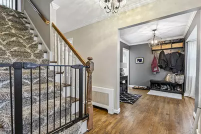 666 Lakeview Avenue, Rockville Centre, NY 11570 - Photo 4
