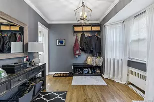 666 Lakeview Ave, Rockville Centre, NY 11570 - Photo 12