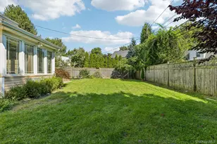 666 Lakeview Ave, Rockville Centre, NY 11570 - Photo 28