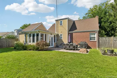 666 Lakeview Avenue, Rockville Centre, NY 11570 - Photo 26