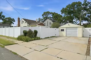 626 Central Ave, Massapequa, NY 11758 - Photo 34