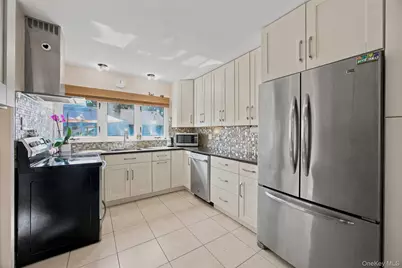 90 Joseph Street, New Hyde Park, NY 11040 - Photo 10