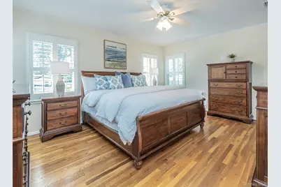 65 Essex Court, Port Washington, NY 11050 - Photo 12