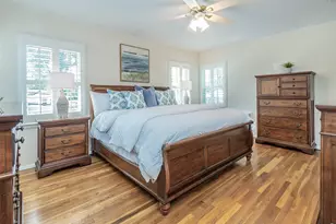 65 Essex Ct, Port Washington, NY 11050 - Photo 12