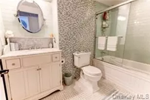 170 W Broadway, Long Beach, NY 11561 - Photo 4