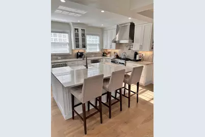 252 Beverly Road, Little Neck, NY 11363 - Photo 4
