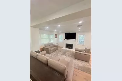 252 Beverly Road, Little Neck, NY 11363 - Photo 6