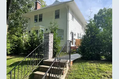 252 Beverly Road, Little Neck, NY 11363 - Photo 1