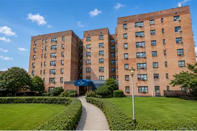 29-30 137th Street #3K, Flushing, NY 11354 - Photo 1
