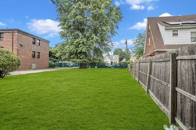 6 Brown Avenue #A, Hempstead, NY 11550 - Photo 18