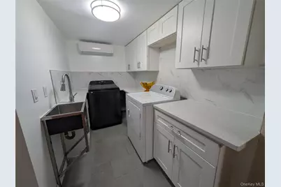 50-56 Utopia Parkway, Fresh Meadows, NY 11365 - Photo 22