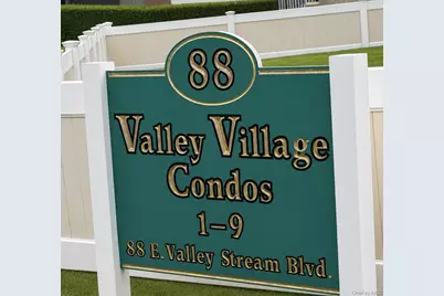 88 E Valley Stream Boulevard #6, Valley Stream, NY 11580 - Photo 2