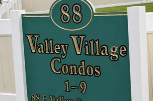 88 E Valley Stream Blvd, Valley Stream, NY 11580 - Photo 2