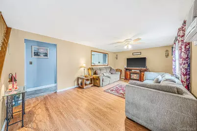 4 Highview Lane, Ridge, NY 11961 - Photo 8