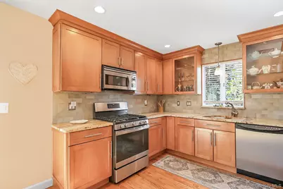 65 Graham Street, Farmingdale, NY 11735 - Photo 12