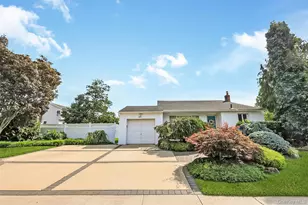 65 Graham St, Farmingdale, NY 11735 - Photo 2