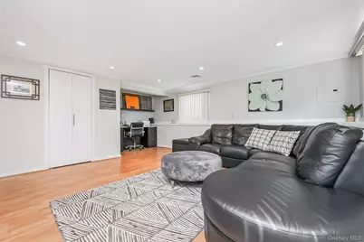 65 Graham Street, Farmingdale, NY 11735 - Photo 20