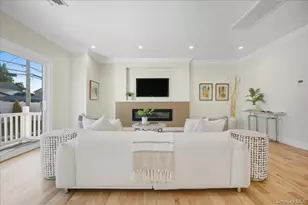27 Poppy Ln, Levittown, NY 11756 - Photo 16