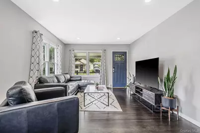 101 Highland Avenue, Patchogue, NY 11772 - Photo 8